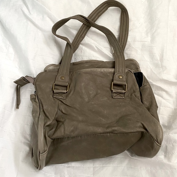 Vintage Element Shoulder Bag - Picture 2 of 6